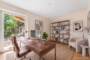 Arbeitszimmer möbliert